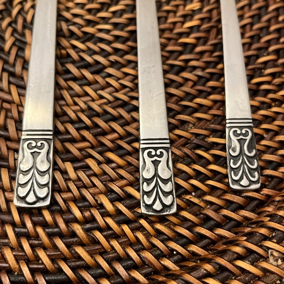 Vintage Carlyle CAMEO Stainless Hong Kong Iced Tea Spoons x4 Soup Spoon x1 Retro - Picture 6 of 14